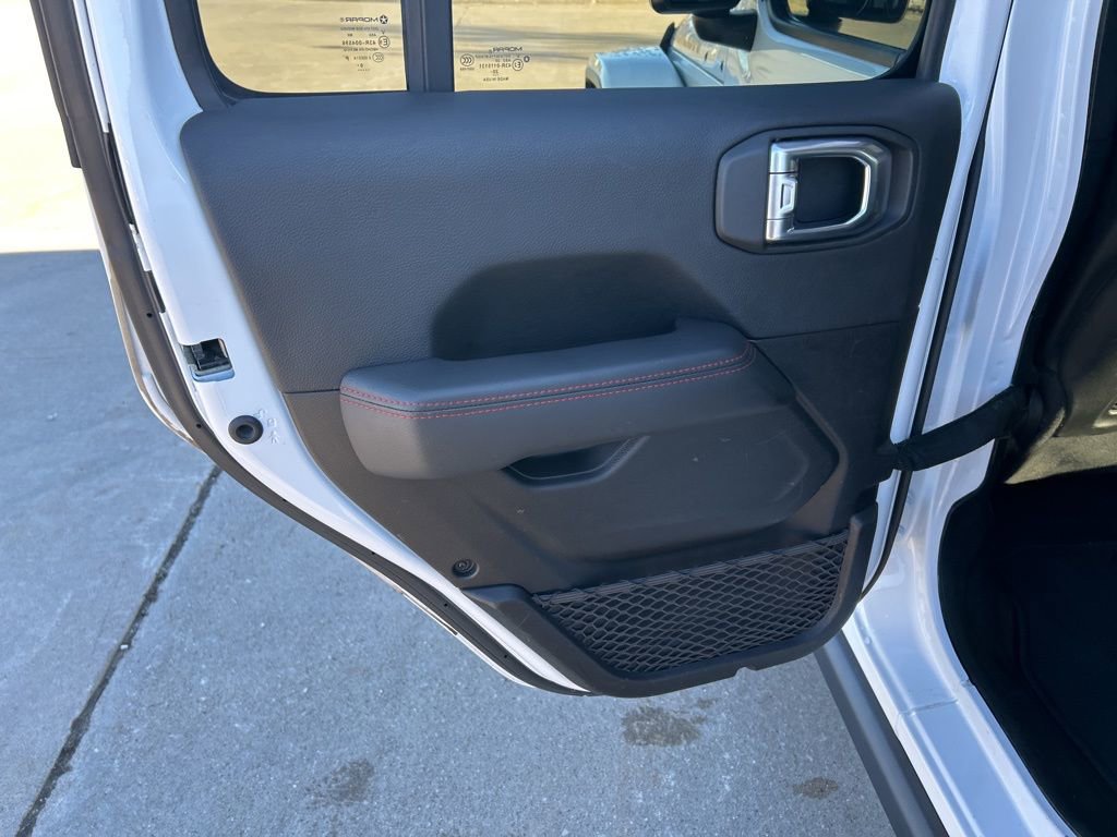 Used 2021 Jeep Wrangler Unlimited Rubicon image 16