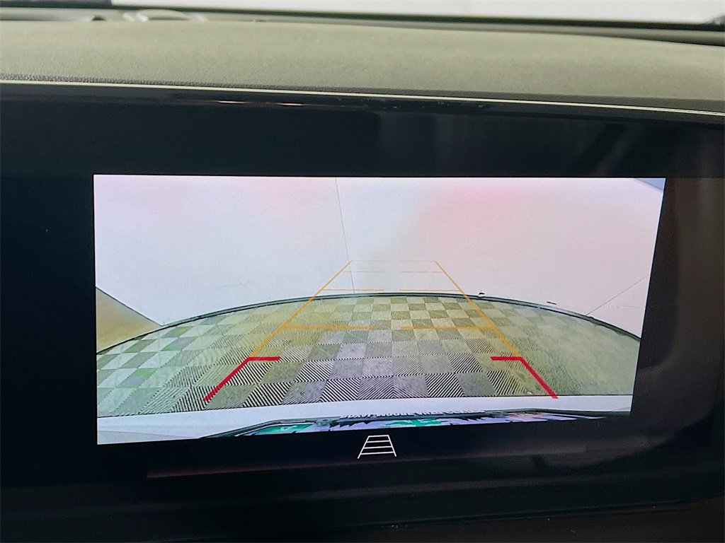 Used 2024 Buick Encore GX Avenir image 13