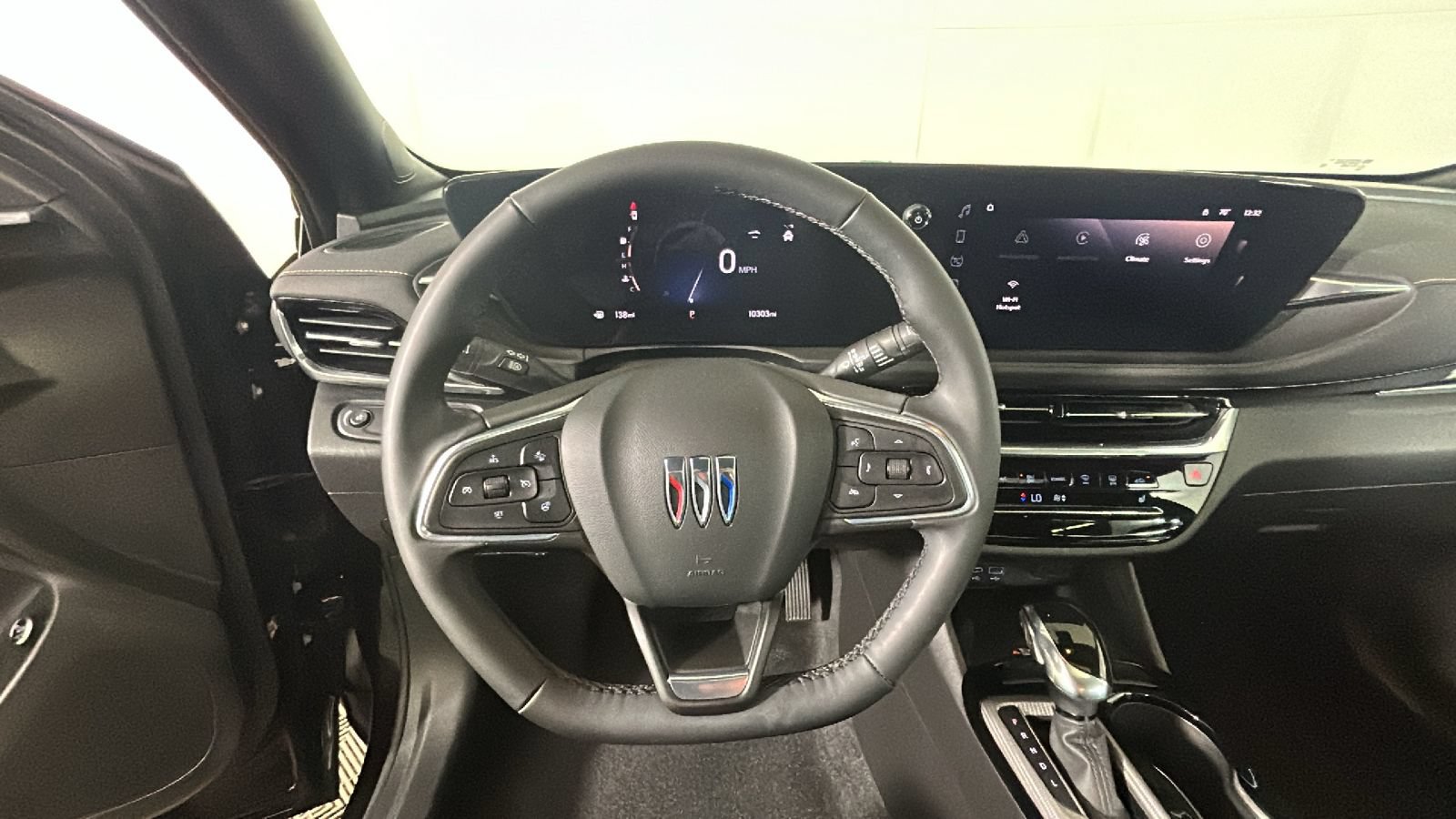 Used 2024 Buick Envista Avenir FWD image 17