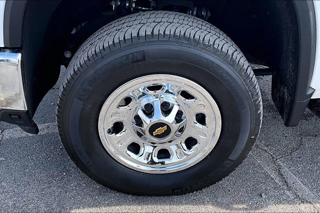 Used 2025 Chevrolet Silverado 2500 LT w/ Convenience Package image 35
