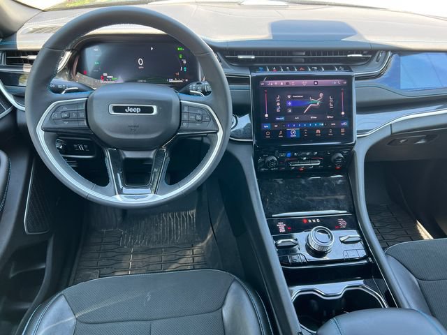 Used 2022 Jeep Grand Cherokee Trailhawk AWD/4WD image 3