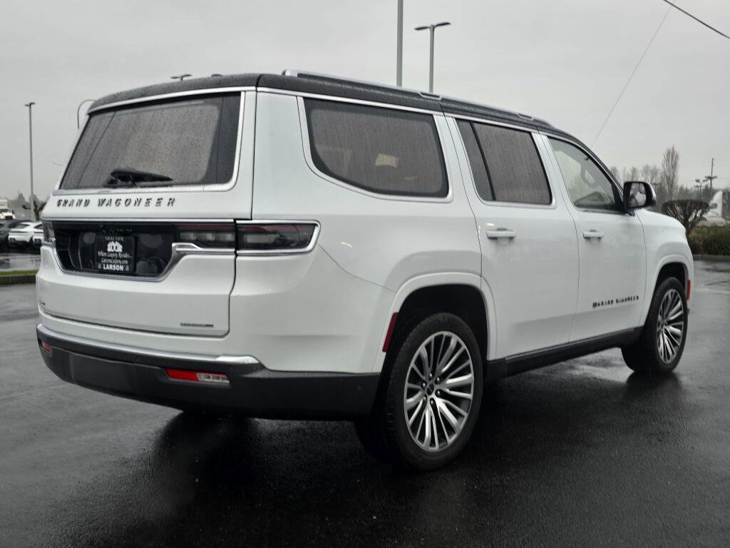 Used 2022 Jeep Grand Wagoneer Series III image 8