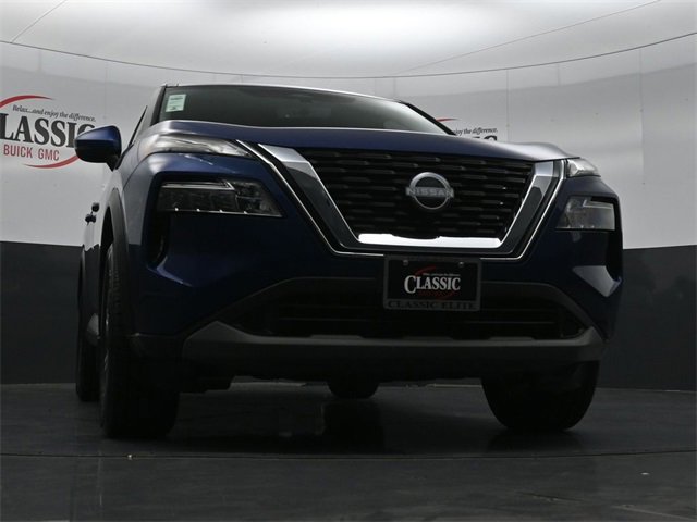 Used 2023 Nissan Rogue SV image 28