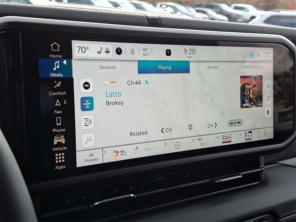 Used 2024 Jeep Gladiator Rubicon w/ Technology Group image 18