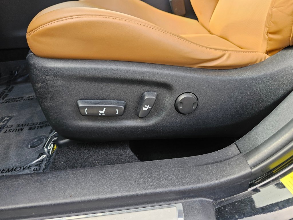 Used 2012 Lexus CT 200h Premium w/ Premium Audio Pkg image 30