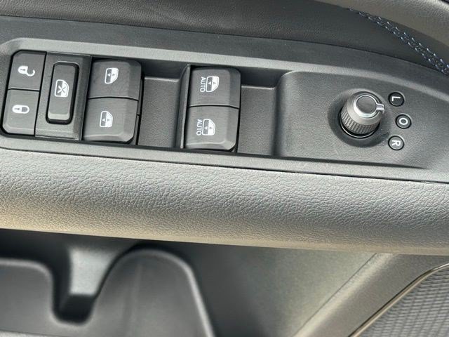 New 2026 Jeep Compass Latitude AWD/4WD image 10