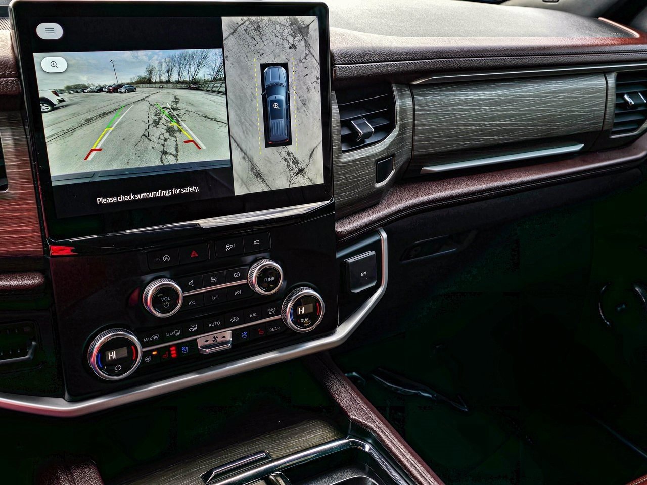 Used 2024 Ford Expedition Max Limited image 22