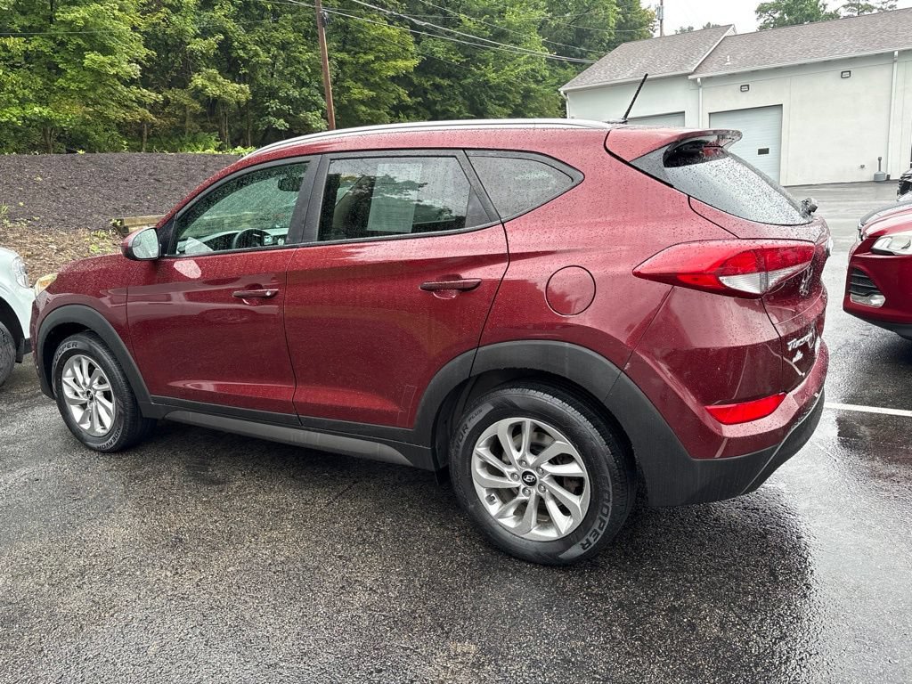 Used 2016 Hyundai Tucson SE w/ Option Group 02 AWD/4WD video 3