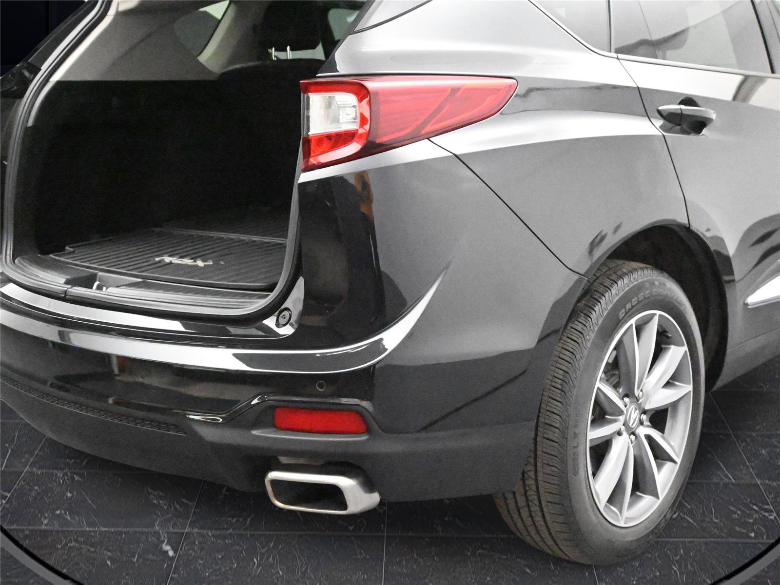 Certified 2024 Acura RDX SH-AWD w/ Technology Package image 15