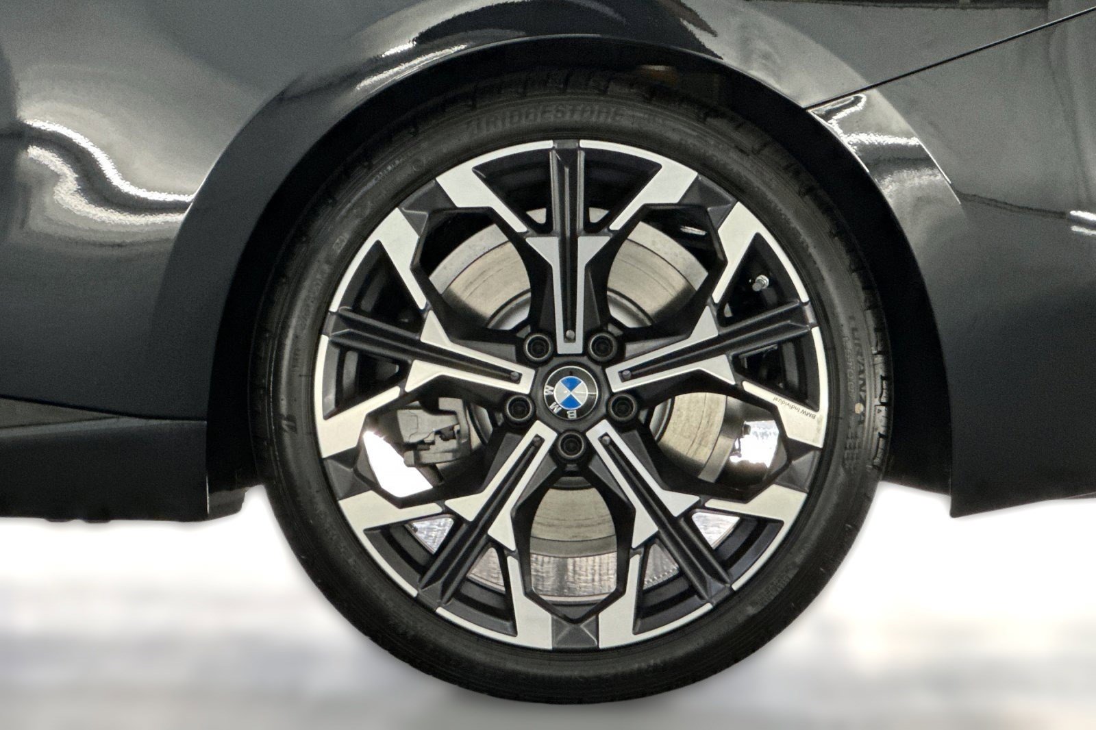 Used 2025 BMW 230i Coupe w/ Convenience Package image 11