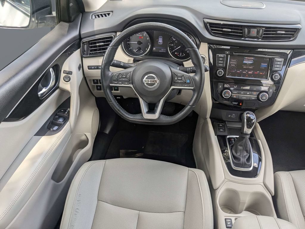 Used 2022 Nissan Rogue Sport SL w/ Premium Package FWD image 15