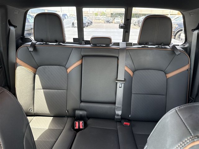 Certified 2023 GMC Canyon AT4 w/ AT4 Premium Package AWD/4WD image 12