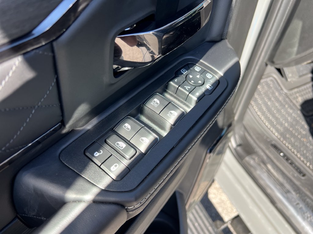 New 2026 RAM 3500 Limited AWD/4WD image 11
