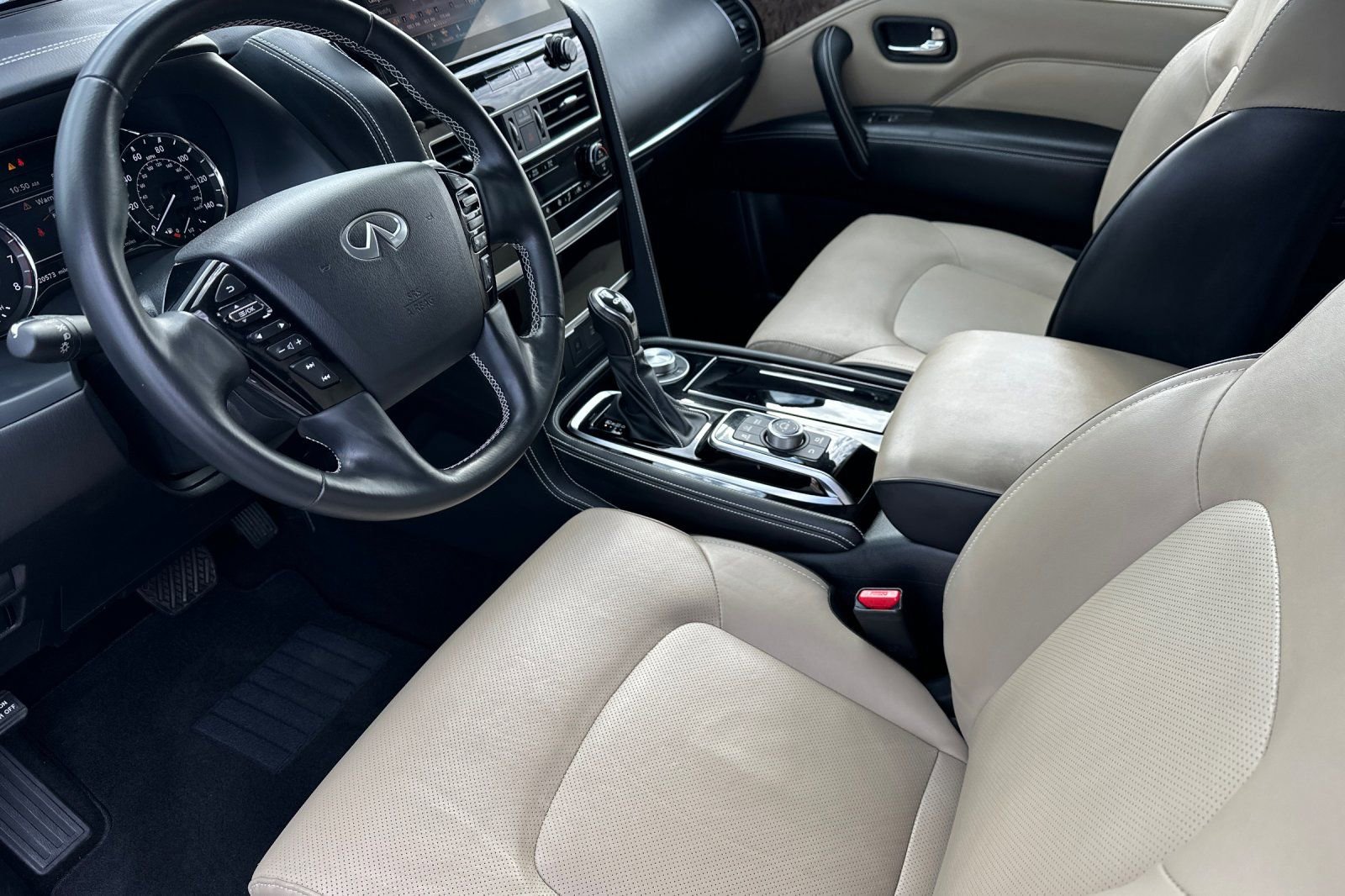 Certified 2023 INFINITI QX80 Premium Select w/ Cargo Package image 10