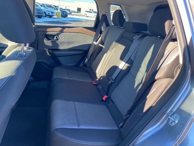 Used 2022 Nissan Rogue S image 16