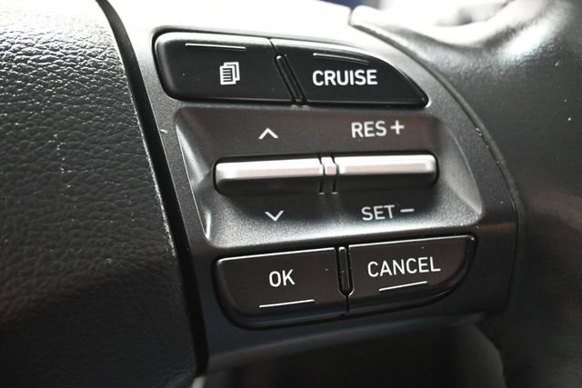 Used 2021 Hyundai Kona Limited w/ Cargo Package FWD image 24