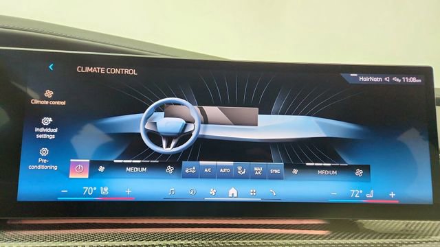 Used 2023 BMW i7 xDrive60 w/ Executive Package 2 image 47