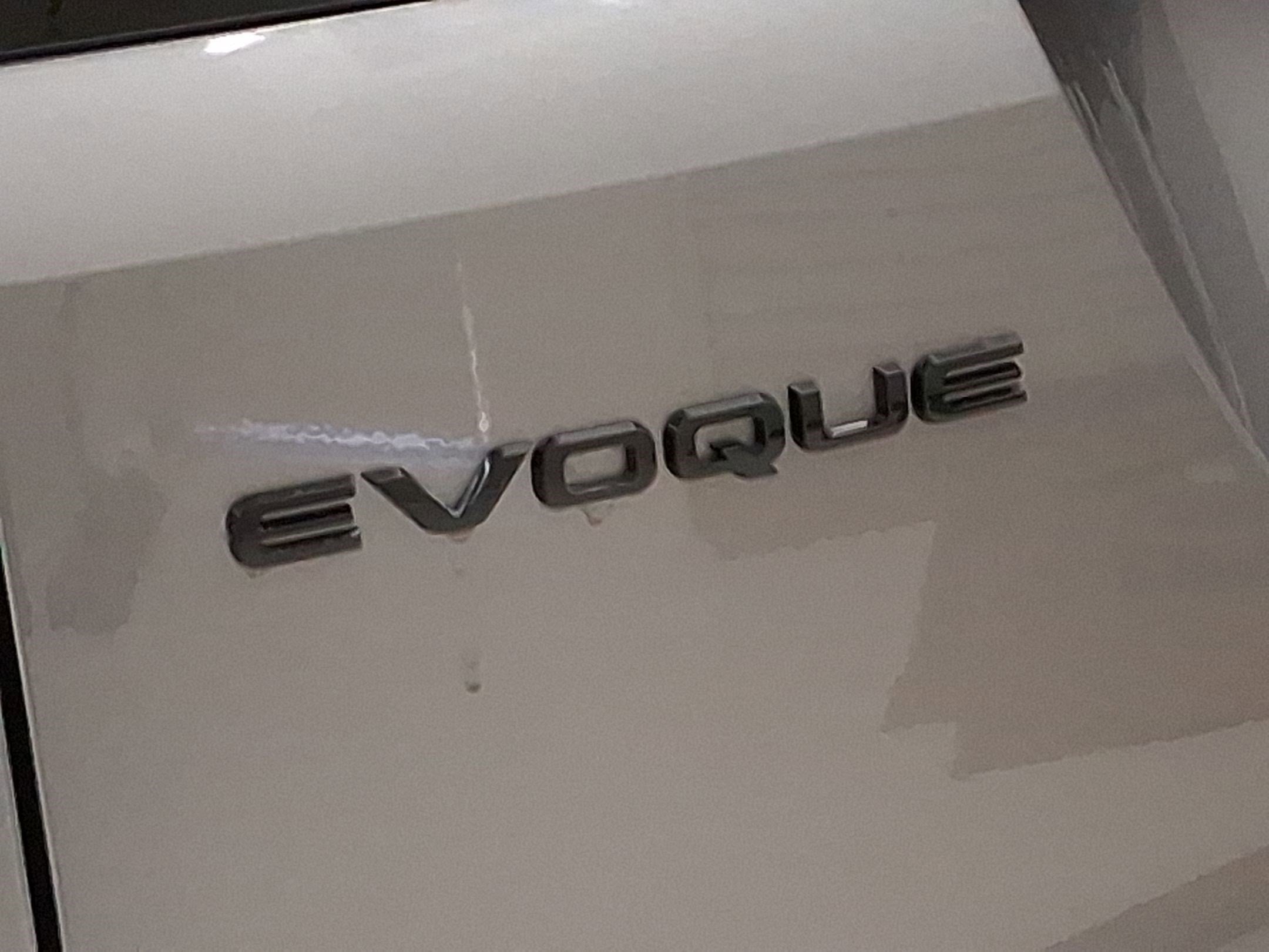 Used 2025 Land Rover Range Rover Evoque S image 21