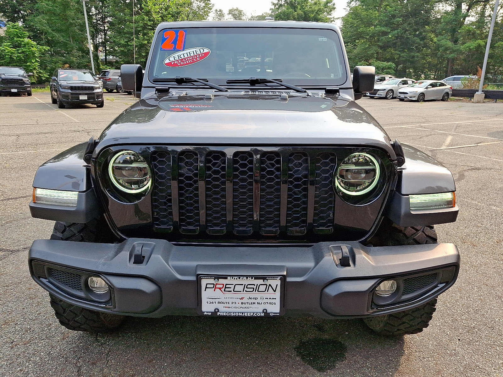 Certified 2021 Jeep Gladiator Willys image 2