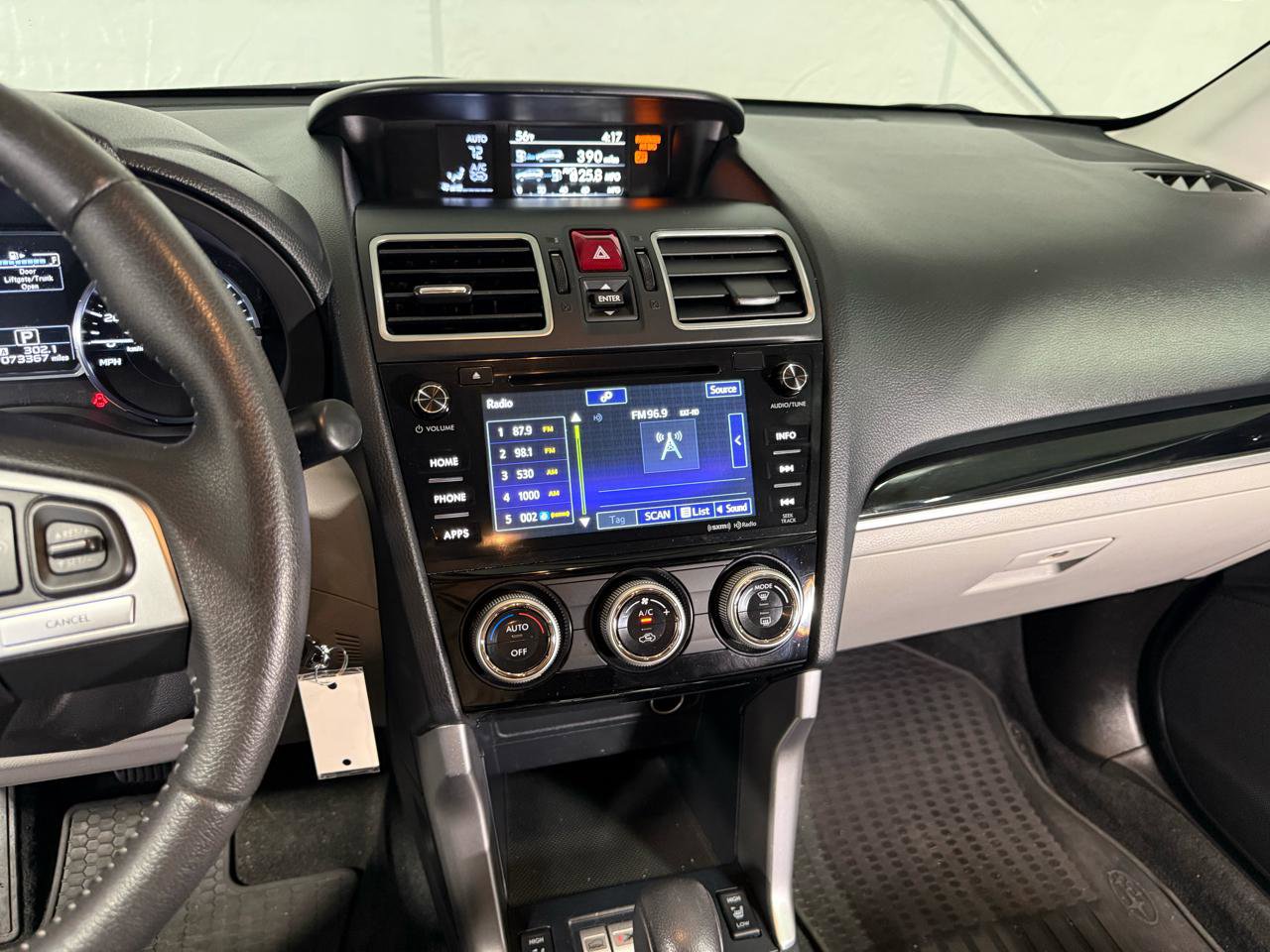 Used 2017 Subaru Forester 2.5i Limited image 19