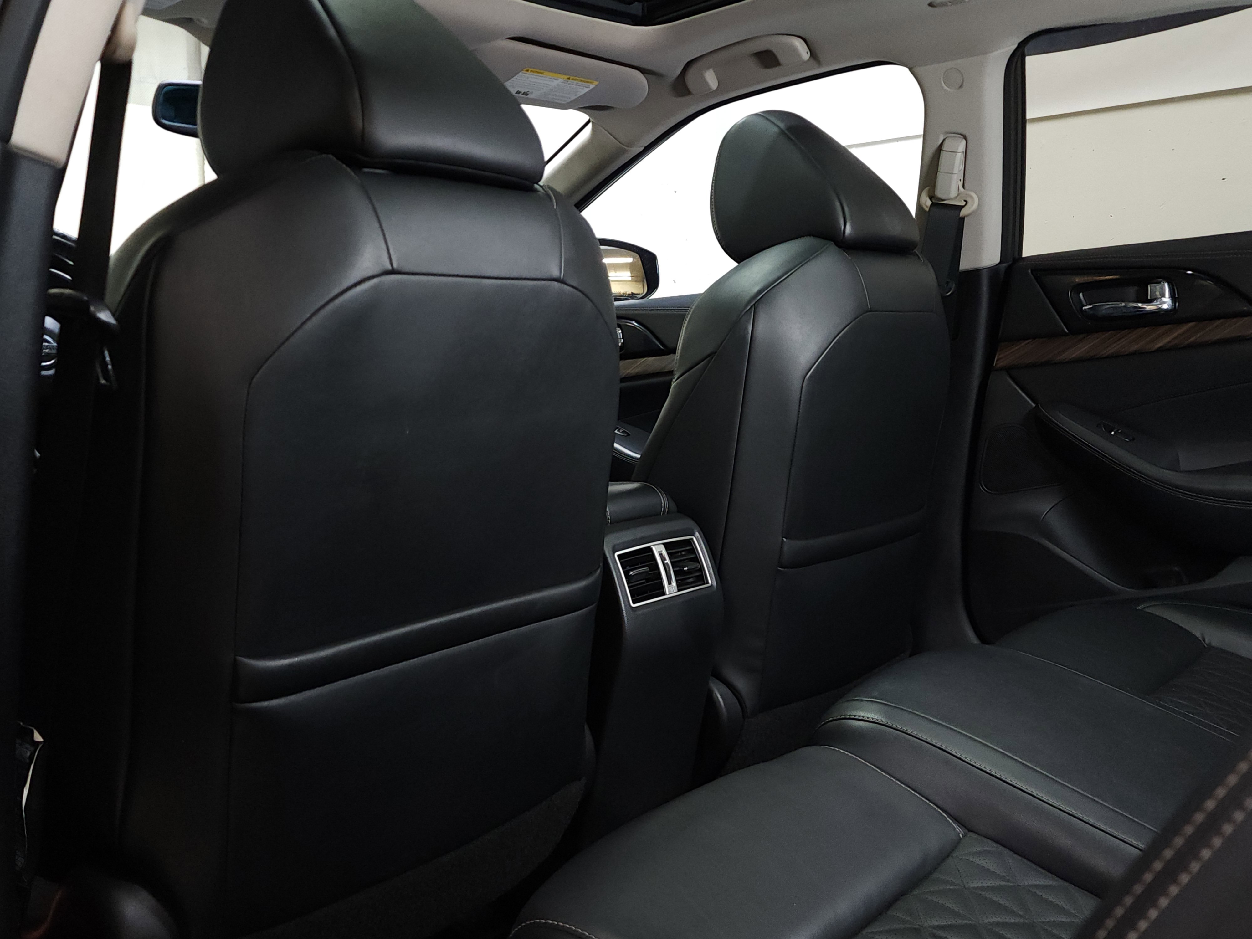 Used 2016 Nissan Maxima Platinum image 15