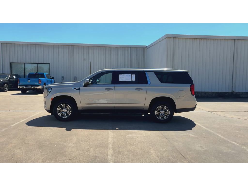Used 2023 GMC Yukon XL SLE w/ Gmc Pro Safety Plus Package RWD image 5