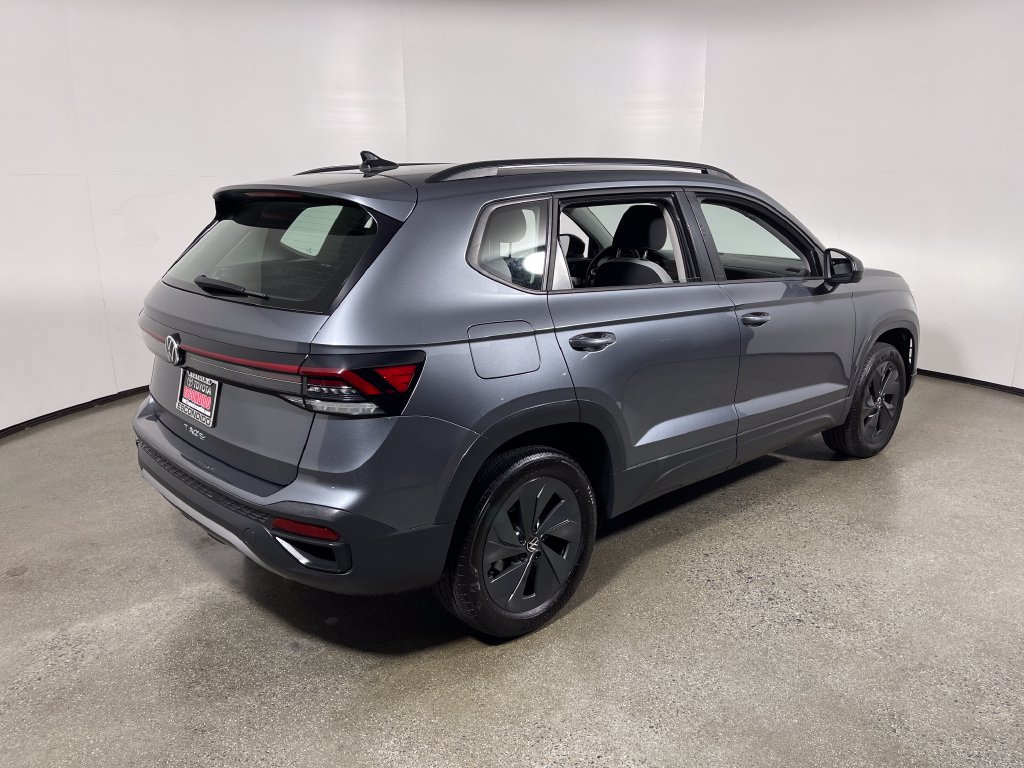 Used 2025 Volkswagen Taos S FWD image 3