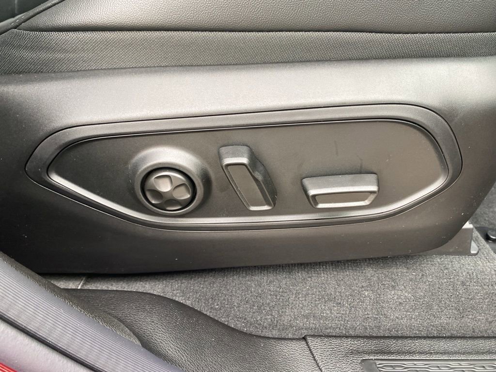 New 2025 Jeep Grand Cherokee L Limited w/ Black Appearance Package image 12