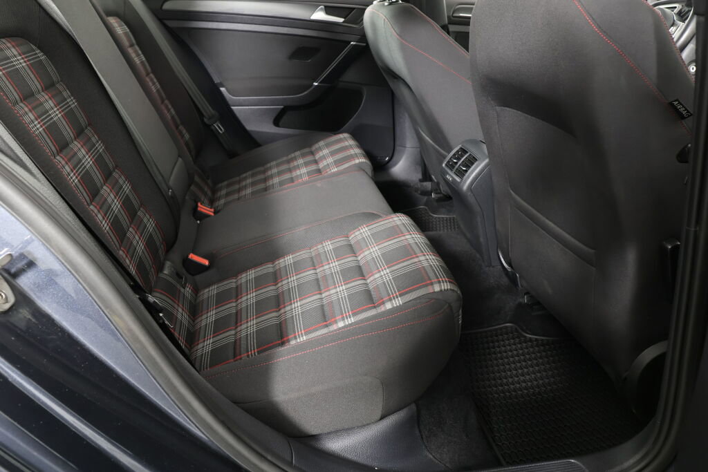 Used 2020 Volkswagen GTI S image 22