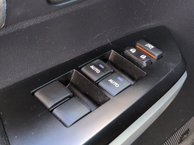 Used 2015 Toyota Tundra Platinum RWD image 25