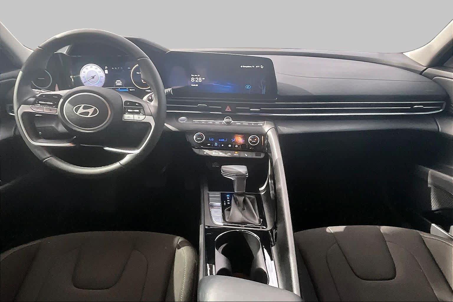 Used 2024 Hyundai Elantra SEL w/ Convenience Package FWD image 15
