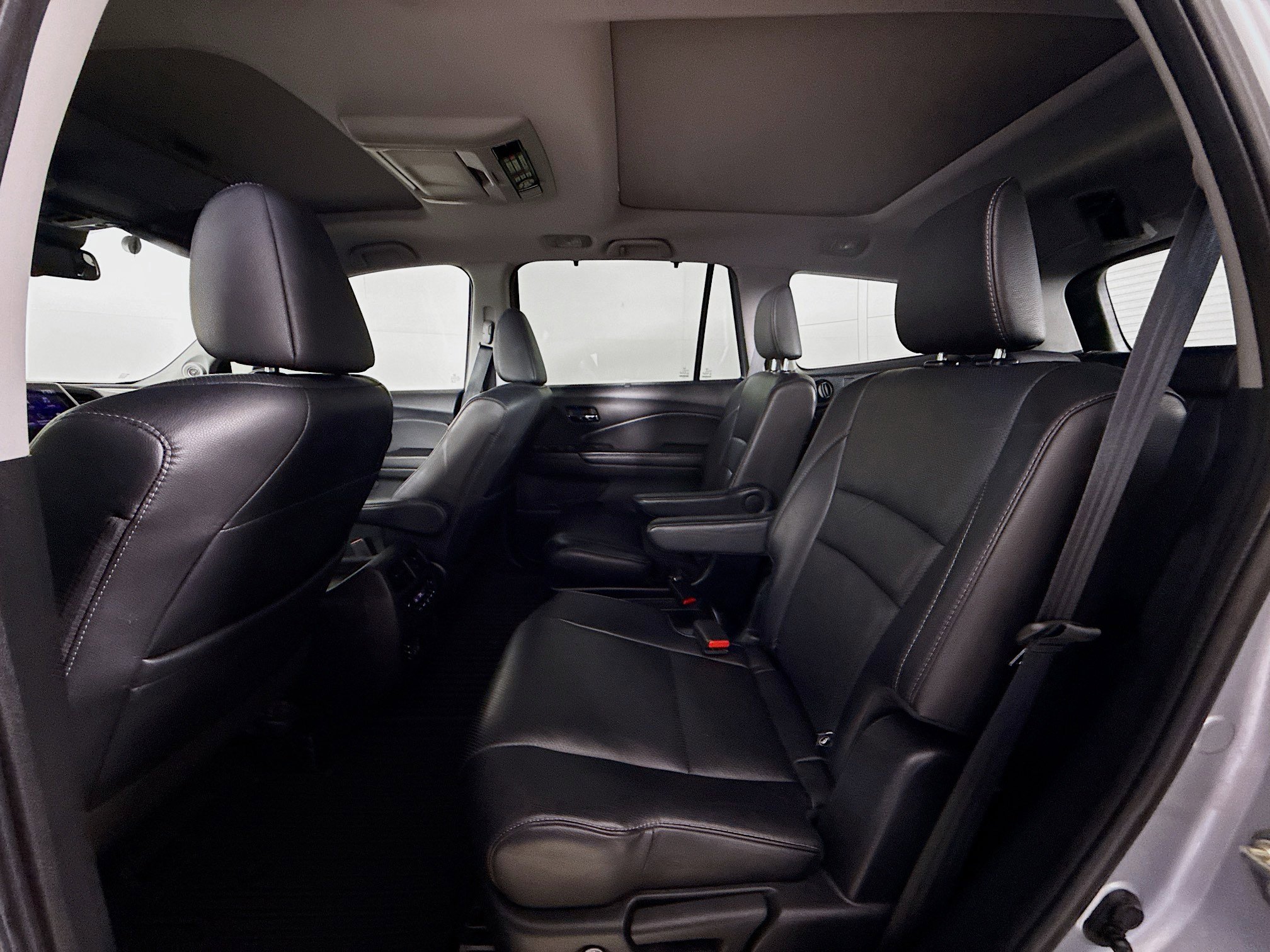 Used 2018 Honda Pilot Elite image 30
