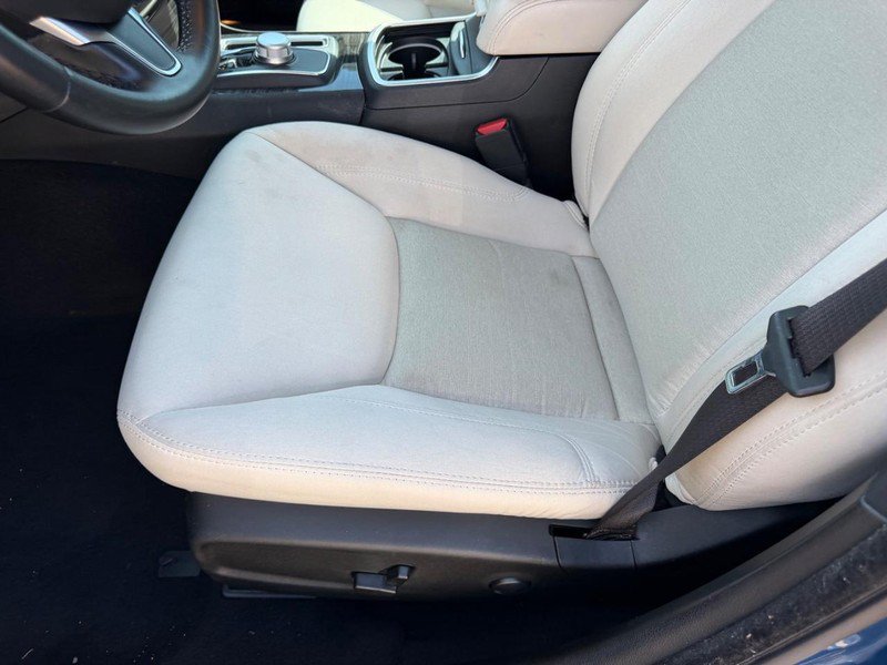 Used 2022 Chrysler 300 Touring w/ Sport Appearance Package RWD image 18