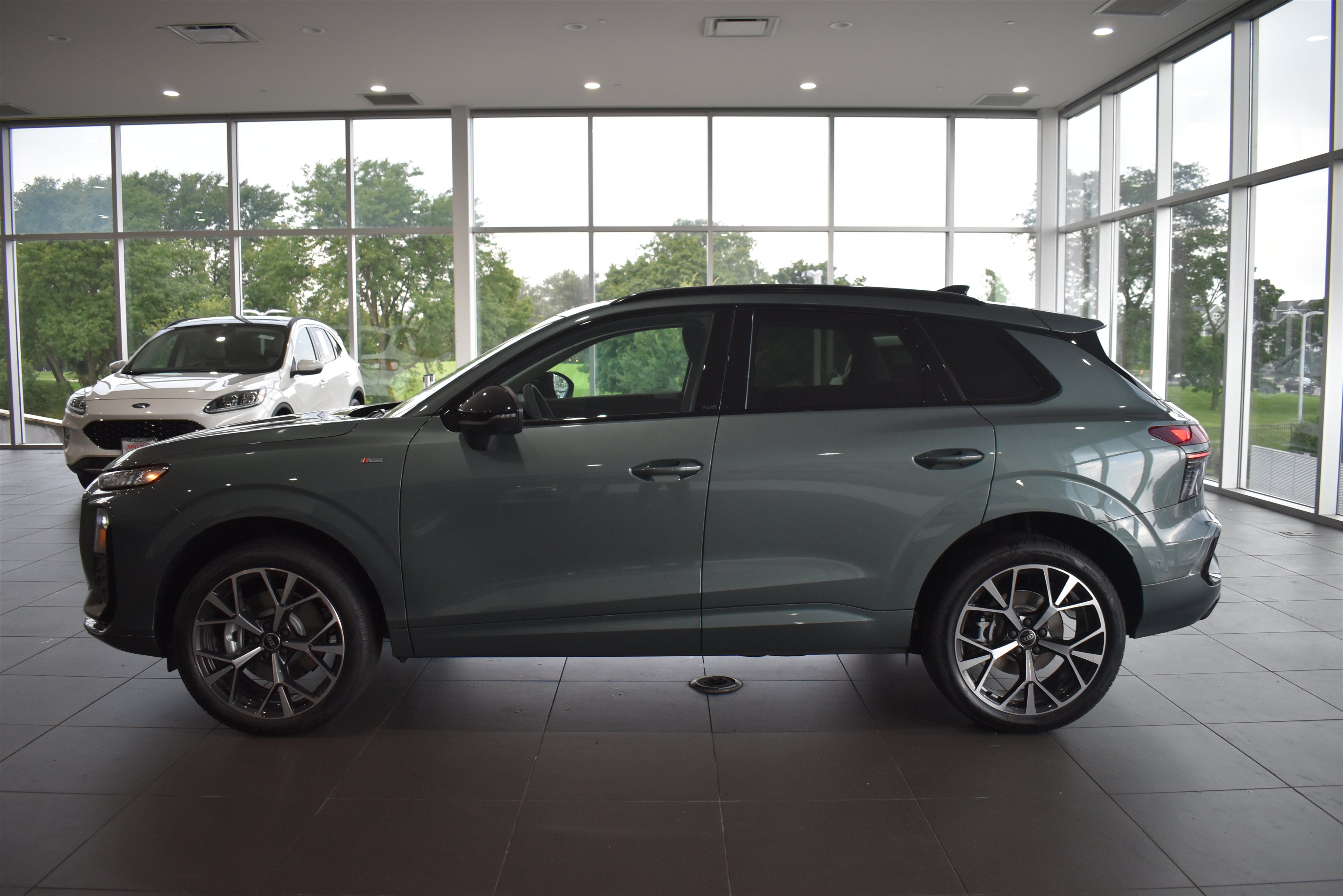 New 2026 Audi Q3 quattro 2.0T AWD/4WD image 4