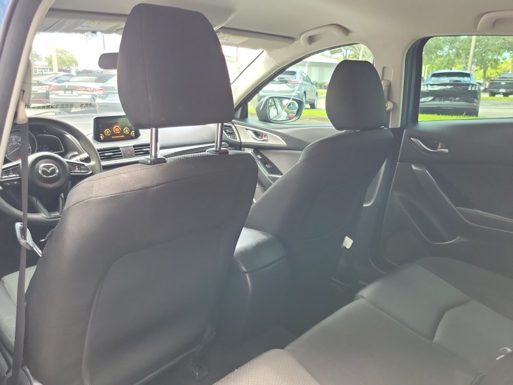 Used 2017 MAZDA MAZDA3 Sport FWD image 8
