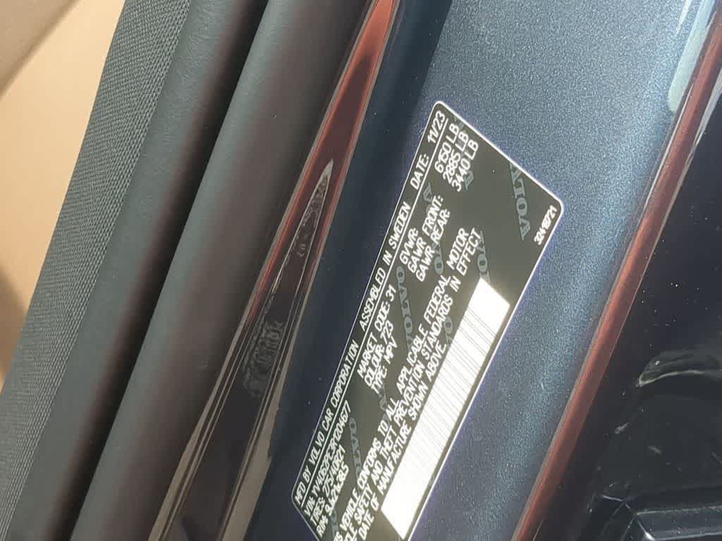 Certified 2024 Volvo XC90 B6 Plus AWD/4WD image 33