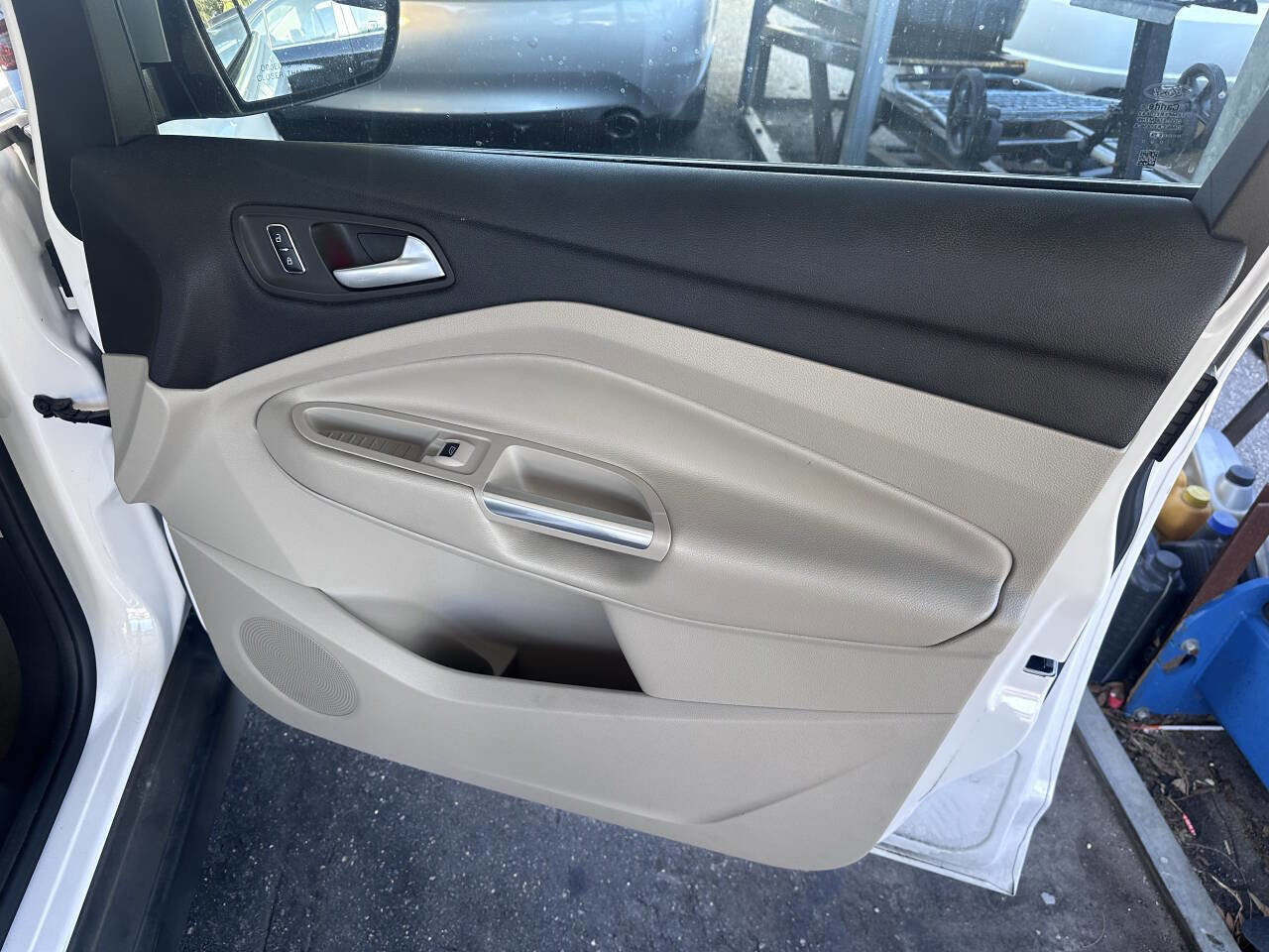 Used 2014 Ford C-MAX Energi SEL w/ Equipment Group 302A image 17