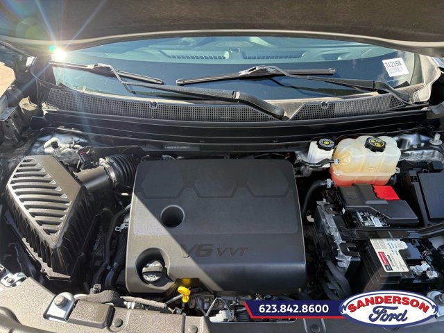 Used 2023 Chevrolet Traverse LS w/ Safety Package image 9