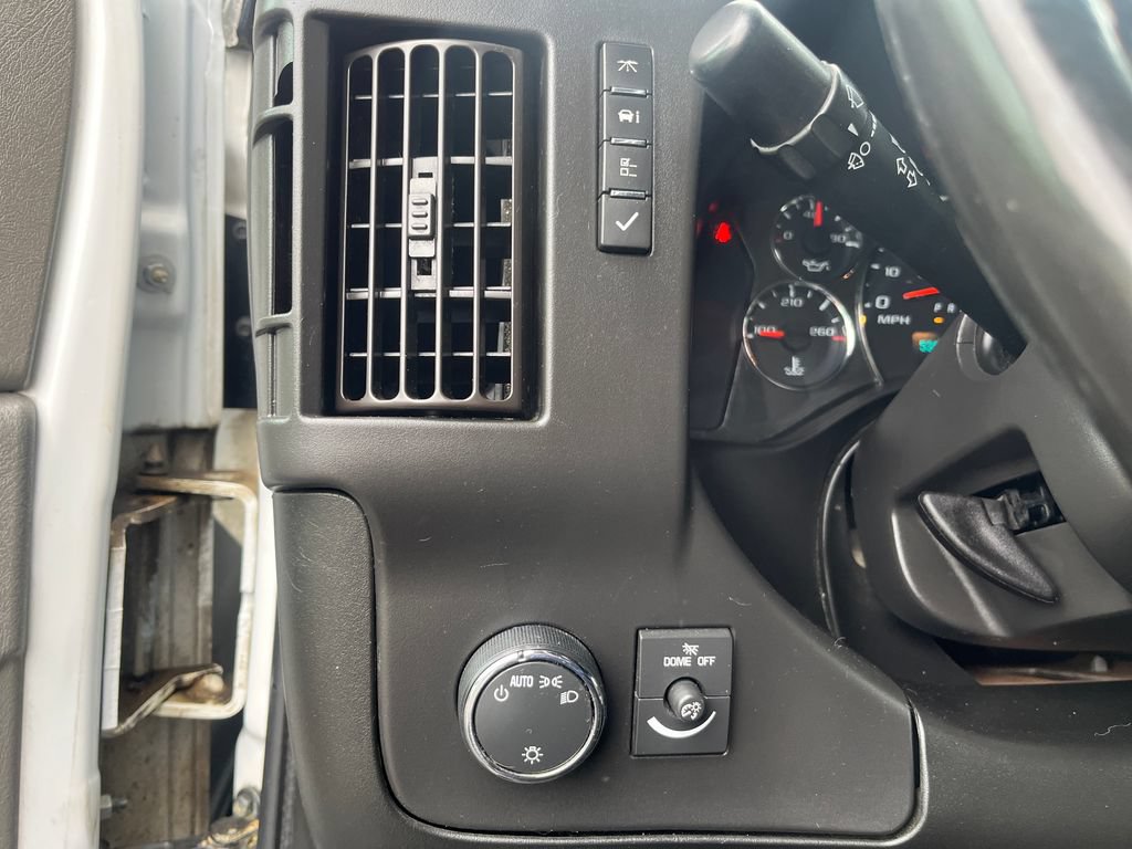 Used 2020 Chevrolet Express 2500 w/ Driver Convenience Package RWD image 17