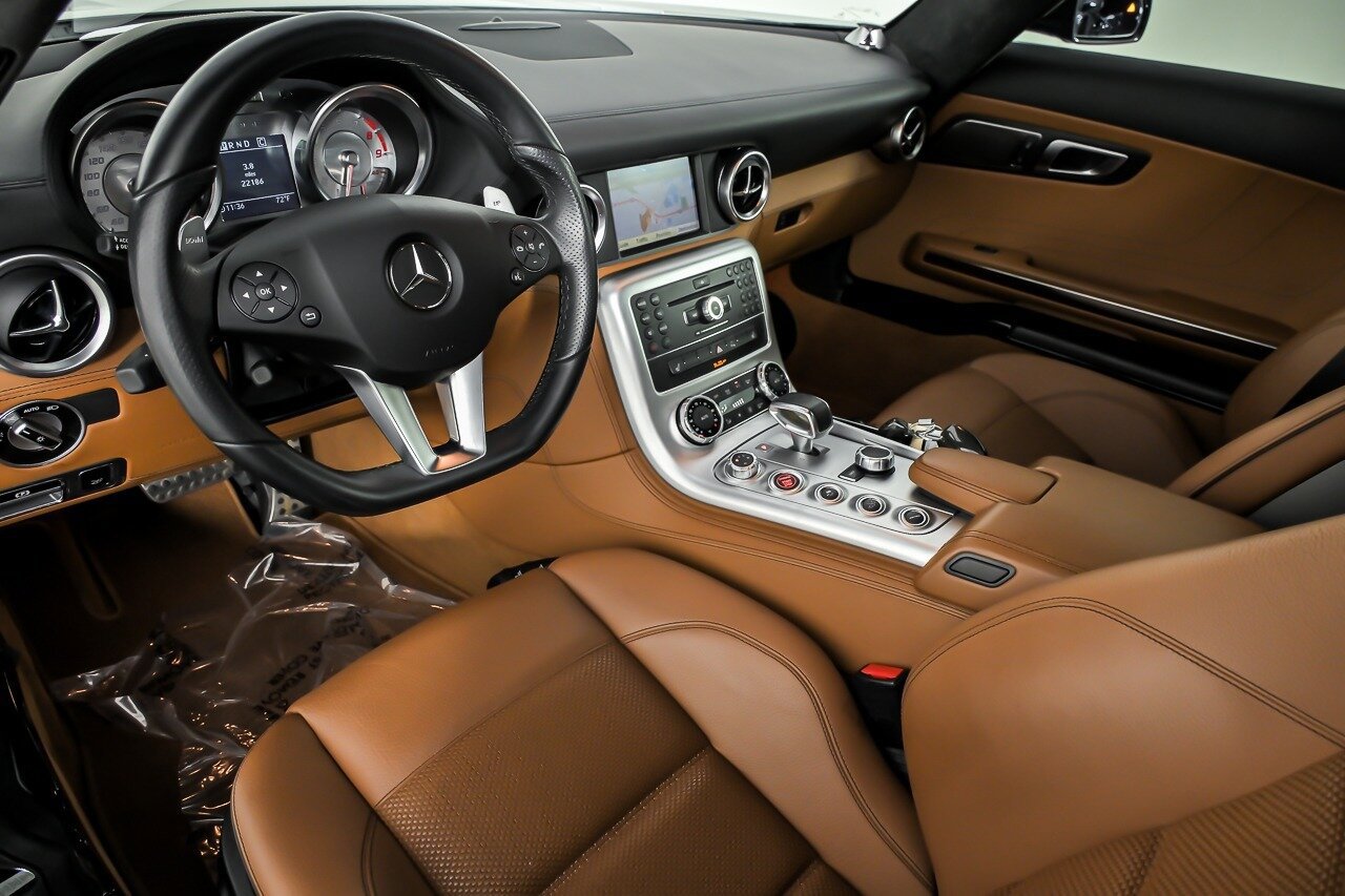 Used 2012 Mercedes-Benz SLS AMG Coupe image 22
