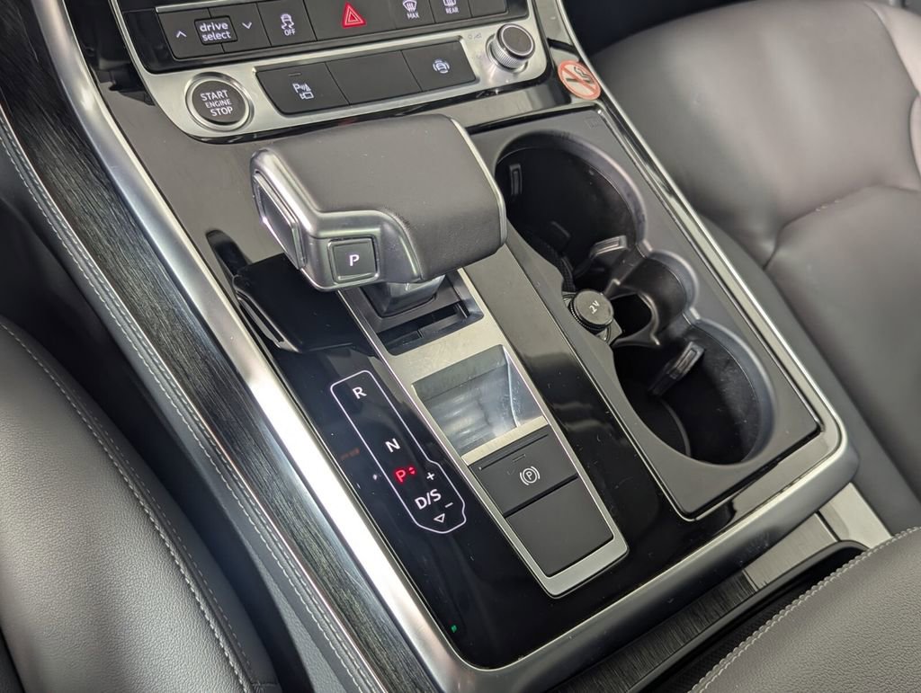 Used 2025 Audi Q7 3.0T Premium Plus image 21