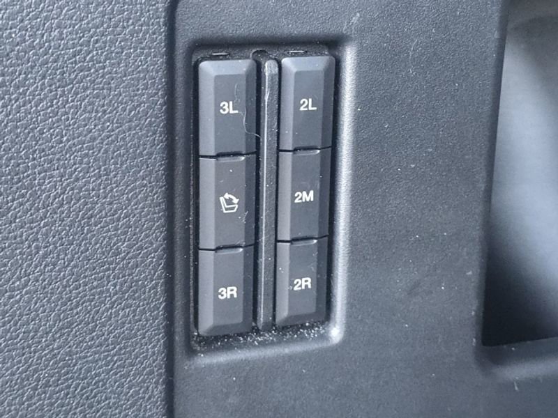 Used 2020 Ford Expedition Platinum RWD image 9