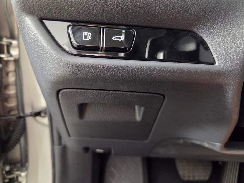 Used 2024 Lexus NX 250 FWD image 21