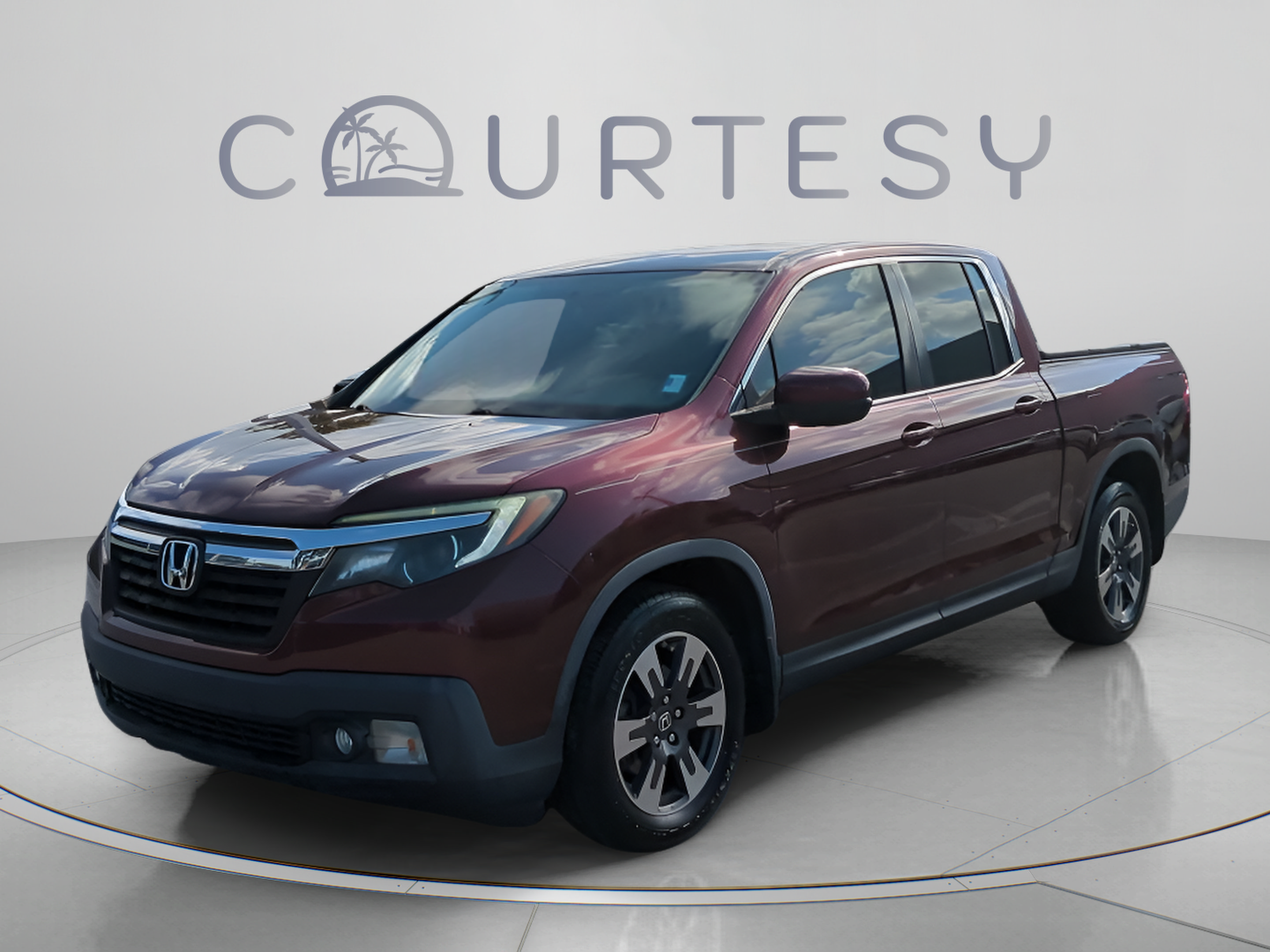 Used 2017 Honda Ridgeline RTL-T image 2