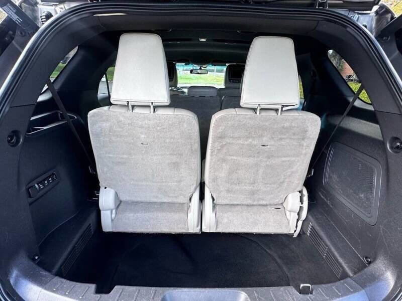 Used 2011 Ford Explorer Limited w/ 302A Rapid Spec Order Code image 18