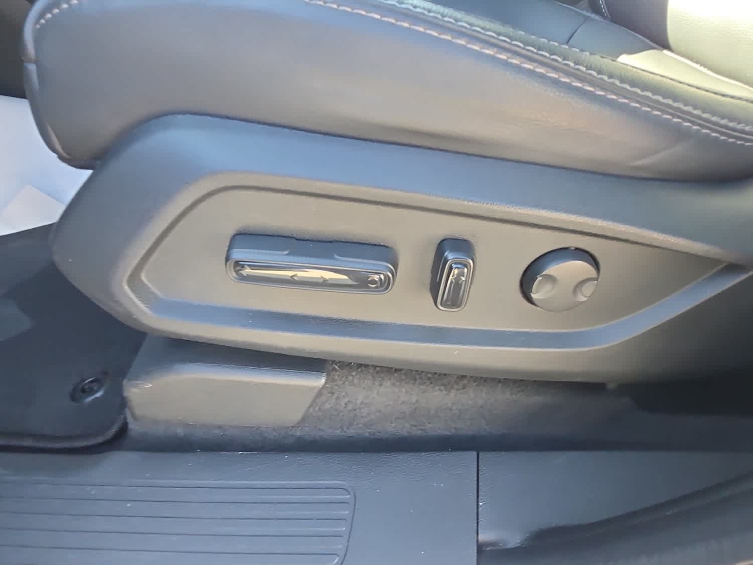 Certified 2023 Honda Pilot Touring image 27
