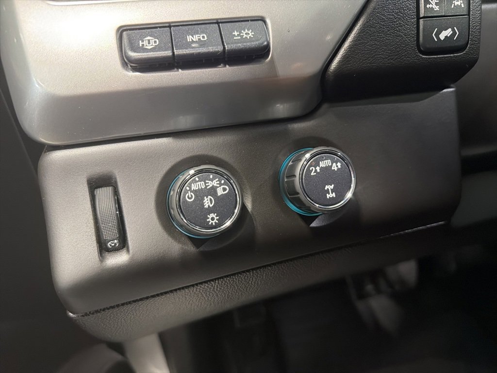 Used 2017 Chevrolet Suburban Premier image 25