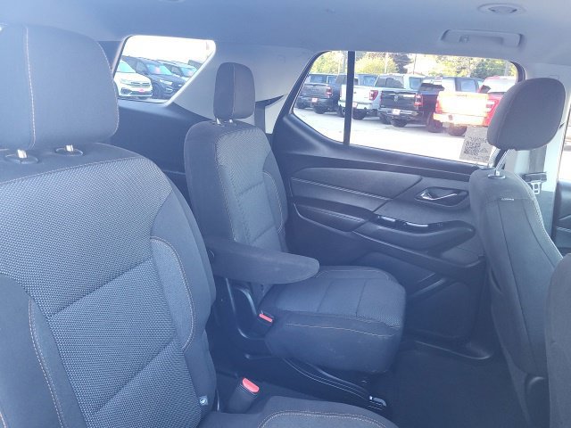 Used 2018 Chevrolet Traverse LT w/ LPO, 'HIT The Road' Package AWD/4WD image 12