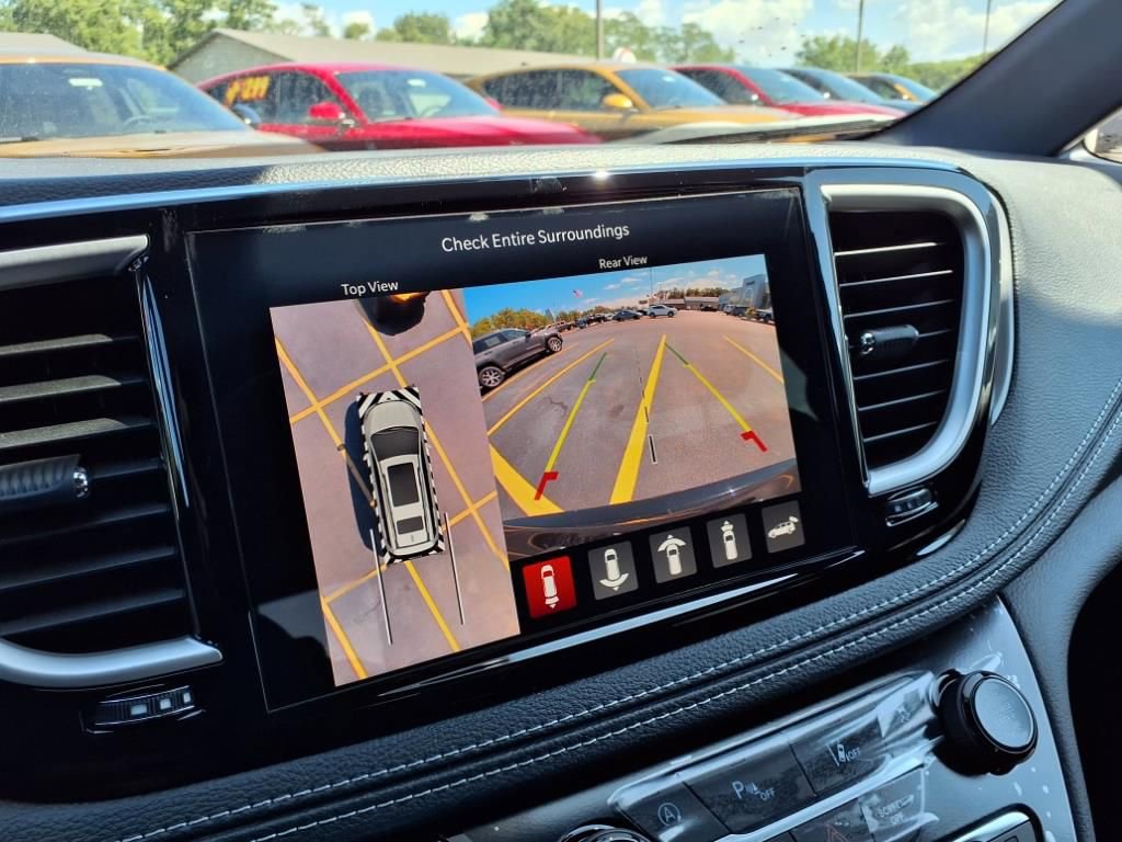New 2026 Chrysler Pacifica Select image 25