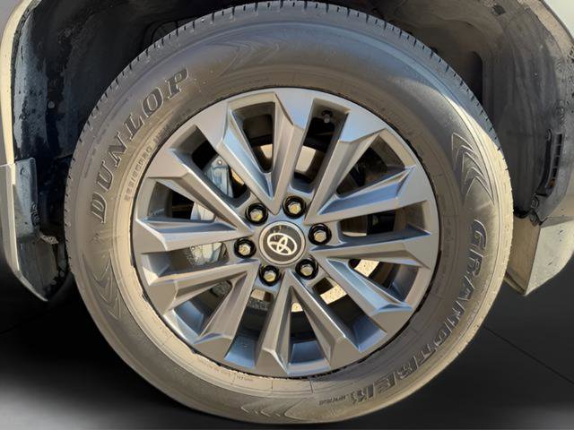 Used 2024 Toyota Land Cruiser image 9